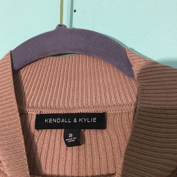 Kendall and Kylie Beige crop top sweater | SIZE S - Picture 2 of 3